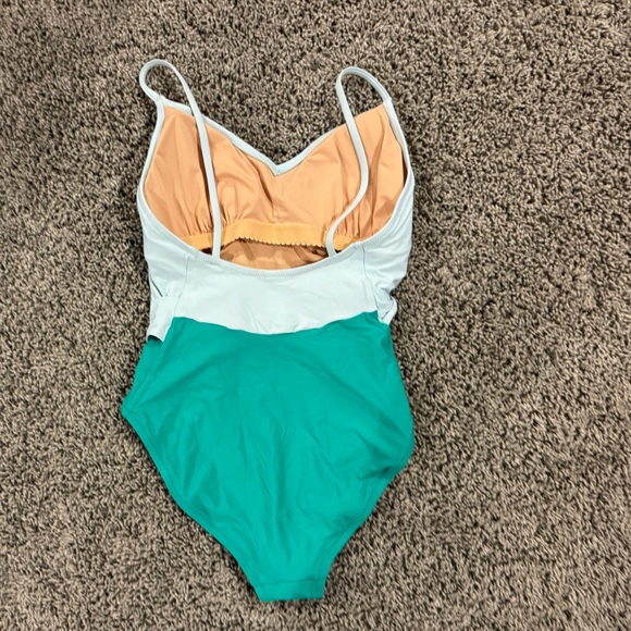 J. Crew belted color block One Piece Swimsuit - Light Blue and teal Green,size 6 - Picture 5 of 8